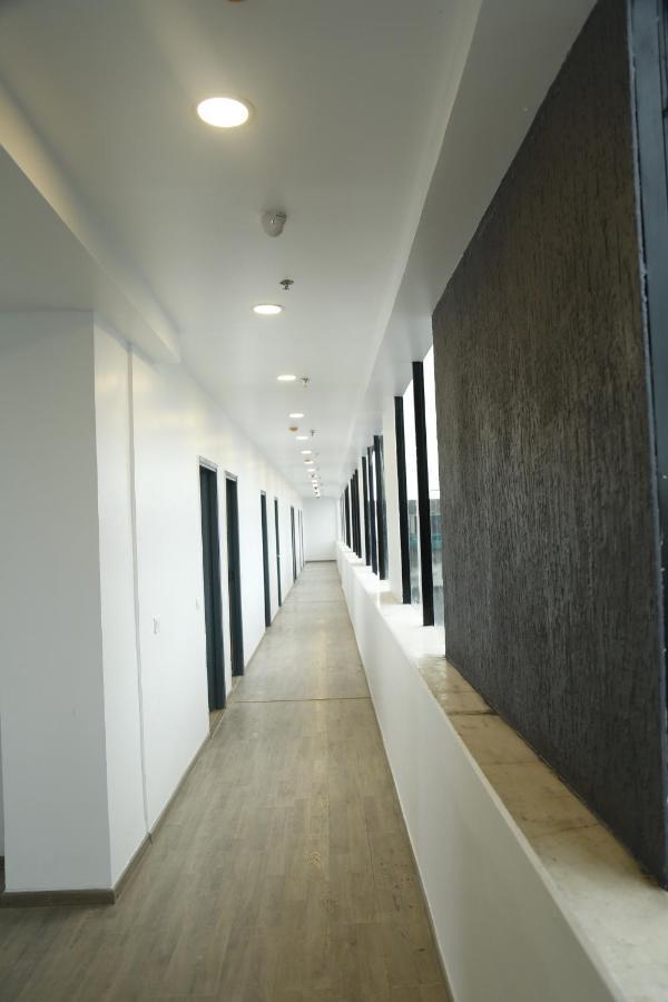 Uptown Hotel Nagpur Exterior photo
