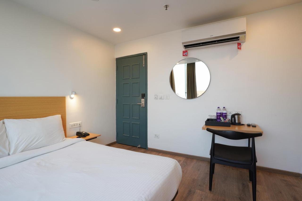 Uptown Hotel Nagpur Exterior photo